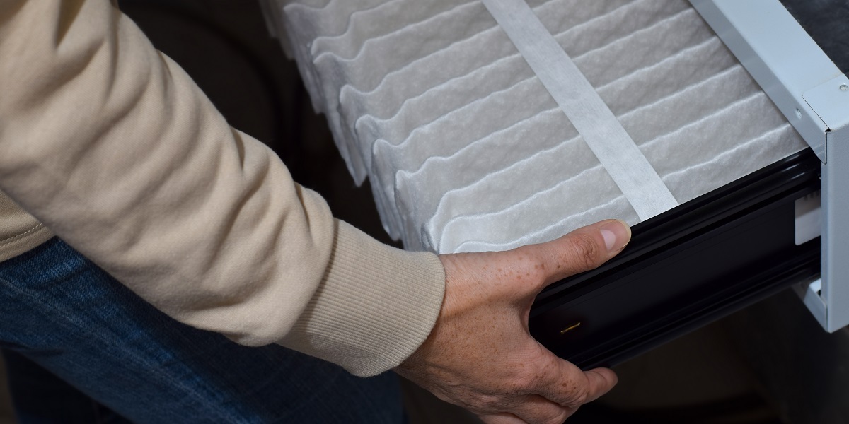 Replacing furnace filter at home