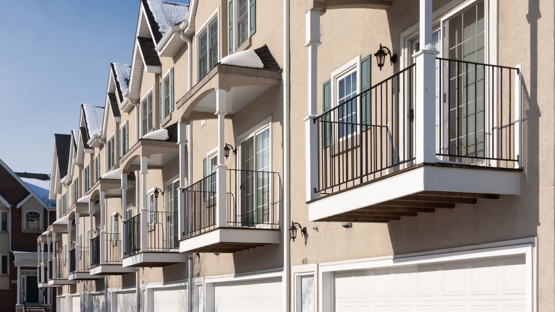 Multifamily Property Management in Seattle: A Guide for Max ROI