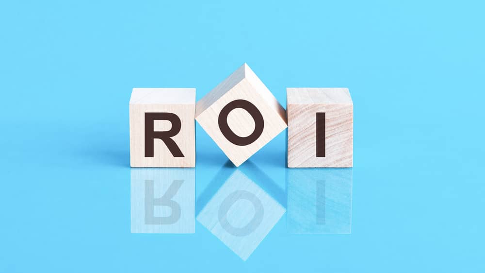ROI word written on wood blocks